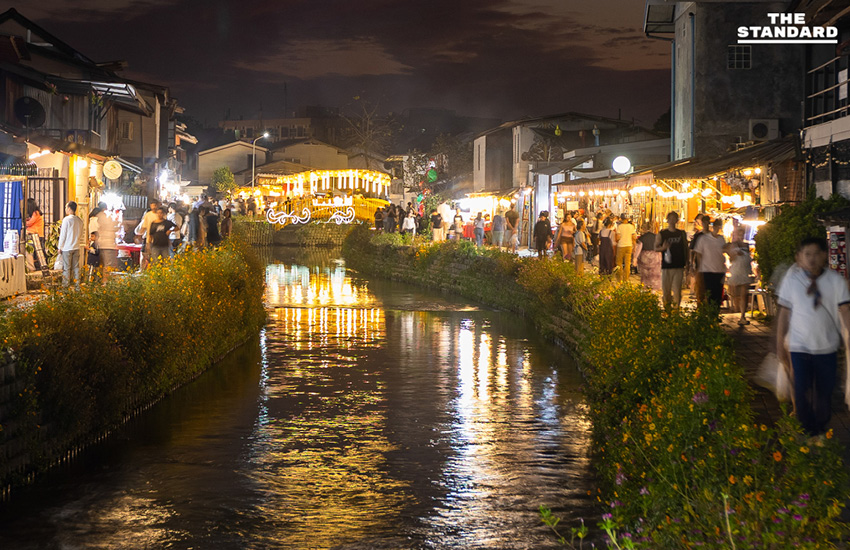 เชียงใหม่คึกคัก นักท่องเที่ยวแน่นคลองแม่ข่า-ท่าแพ ส่งท้ายปีเก่าต้อนรับปีใหม่ 2569 8