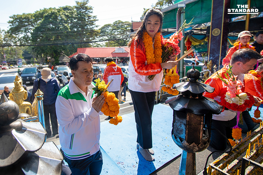 เชียงใหม่คึกคักหลังรับสมัคร สส. ‘ประชาชน-กล้าธรรม’ สักการะ ครูบาศรีวิชัย ชัยธวัช นำทัพช่วยลูกทีมเขต 8 1