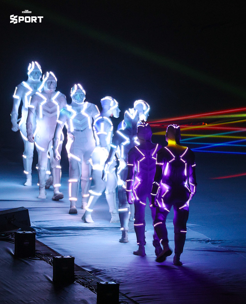 ประมวลภาพโชว์ในพีธีเปิดซีเกมส์ 2025 ที่รวมศิลปะ ดนตรี สายน้ำ และมวยไทยเป็นหนึ่งเดียว 18