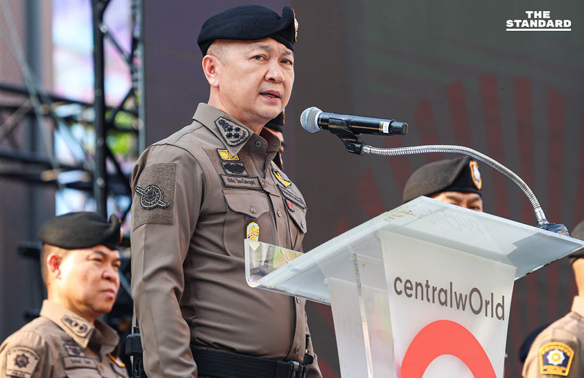 รอง ผบ.ตร. ปล่อยแถวระดมพล 1 หมื่นนาย คุมเข้มเคาท์ดาวน์ทั่วกรุงฯ 7