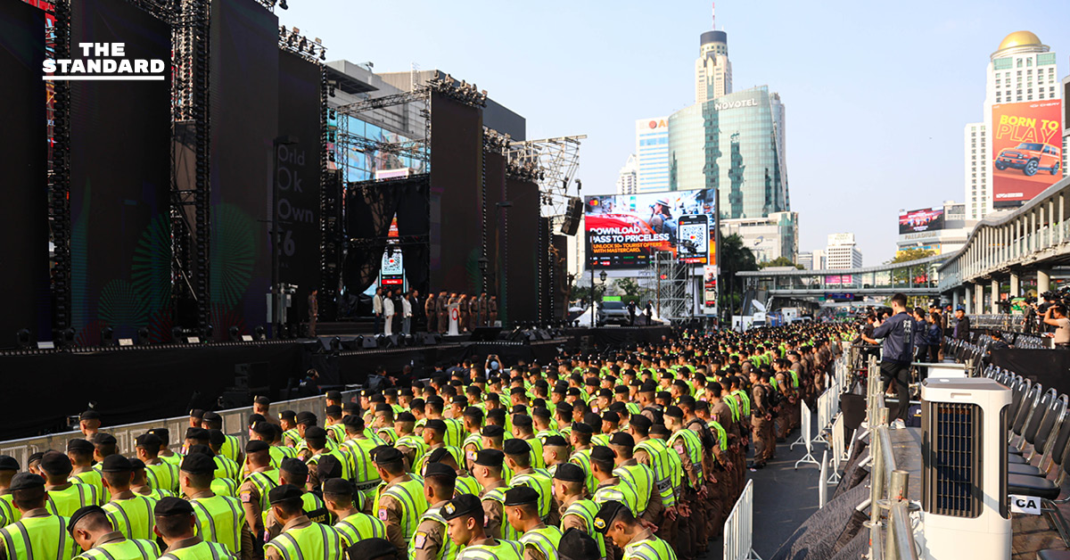 รอง ผบ.ตร. ปล่อยแถวระดมพล 1 หมื่นนาย คุมเข้มเคาท์ดาวน์ทั่วกรุงฯ