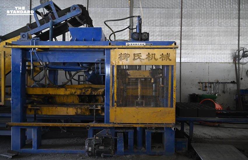 รมช.อุตสาหกรรม ผนึก DSI บุกทลาย โรงงานคอนกรีตอยุธยา สั่งฟันไม่เลี้ยง ฐานเมินกฎหมาย-ปล่อยฝุ่นพิษ 2