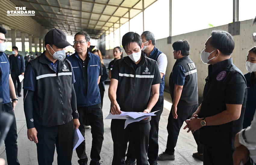 รมช.อุตสาหกรรม ผนึก DSI บุกทลาย โรงงานคอนกรีตอยุธยา สั่งฟันไม่เลี้ยง ฐานเมินกฎหมาย-ปล่อยฝุ่นพิษ 6