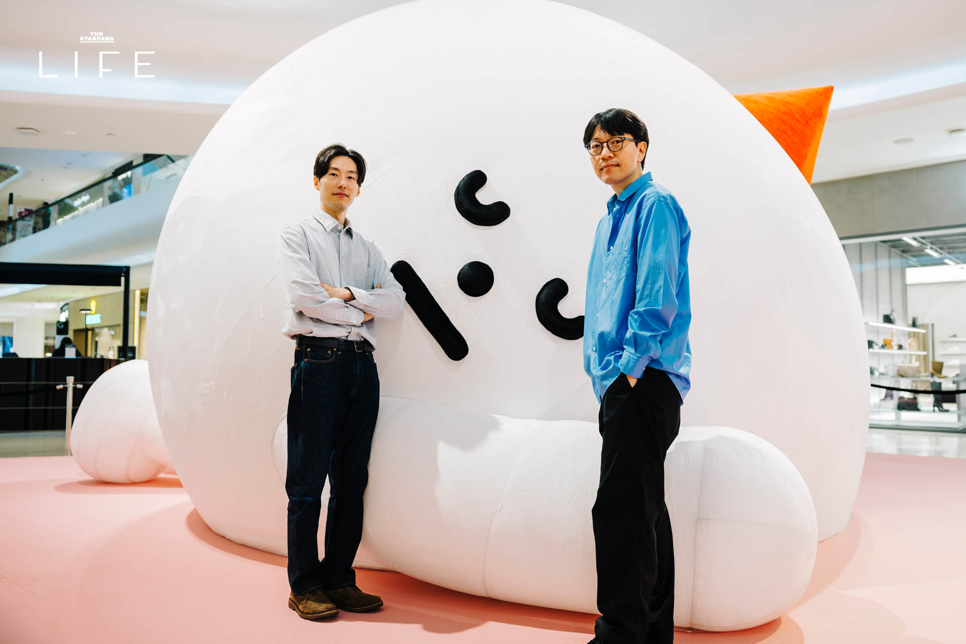 พามาคุยกับ Fla และ Boo ผู้สร้างคาแรคเตอร์หน้านิ่งที่กำลังมาสร้างร้อยยิ้มที่ Central Embassy 9