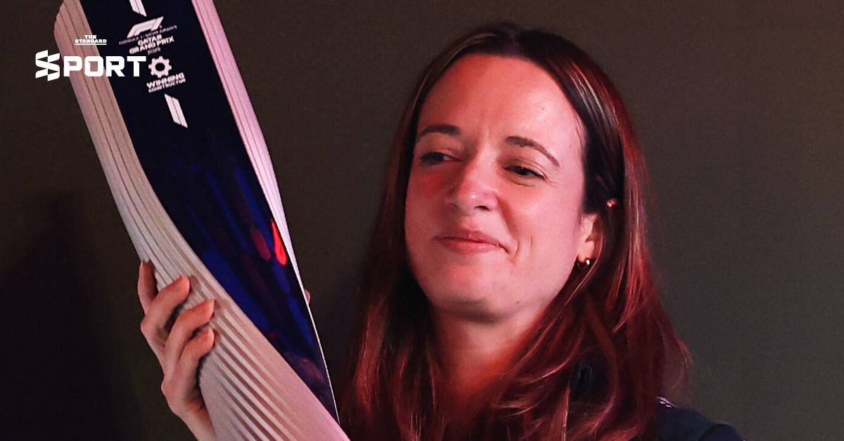 ฮันนาห์ ชมิตซ์ ผู้หญิงบนกำแพงพิตที่พลิกเกมให้ เรดบูลล์ (แม้ไม่ใช่คนหลังพวงมาลัย)