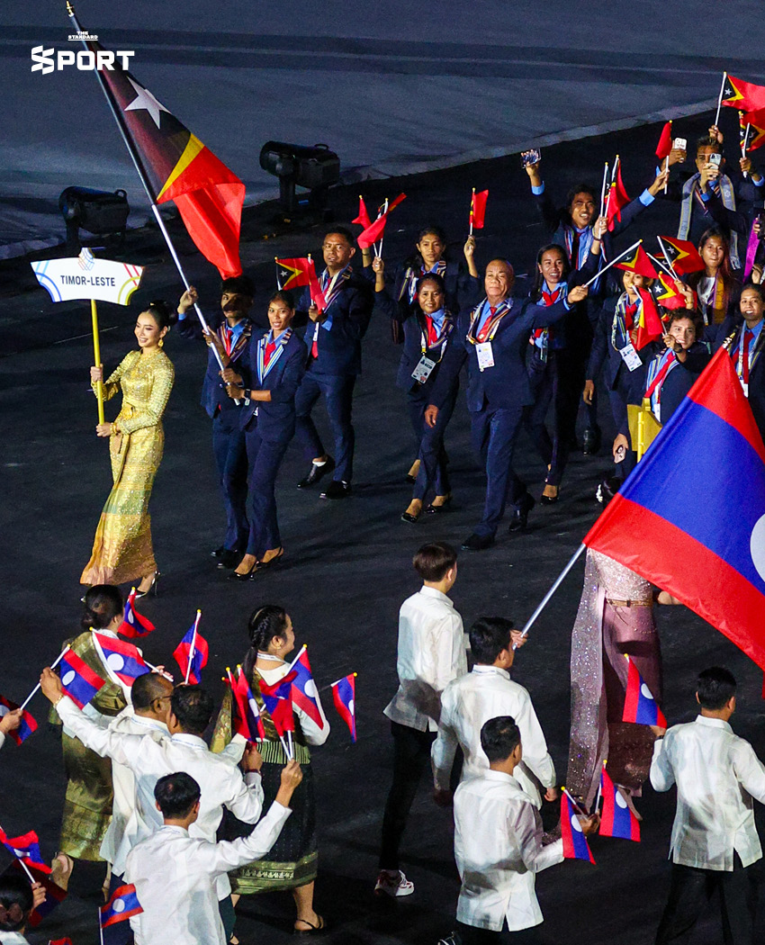 พระบาทสมเด็จพระเจ้าอยู่หัว และสมเด็จพระนางเจ้าฯ พระบรมราชินี เสด็จพระราชดำเนินทรงเป็นองค์ประธานในพิธีเปิดมหกรรมกีฬาซีเกมส์ 2025 8