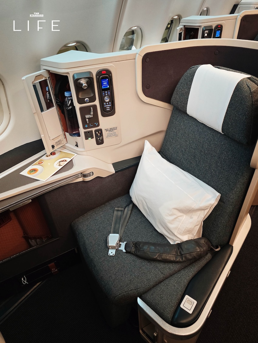 บินไป ฮ่องกงด้วย ‘Business Class’ ของ Cathay Pacific ทริปเริ่มต้นดีเพราะไฟลต์ดี 1