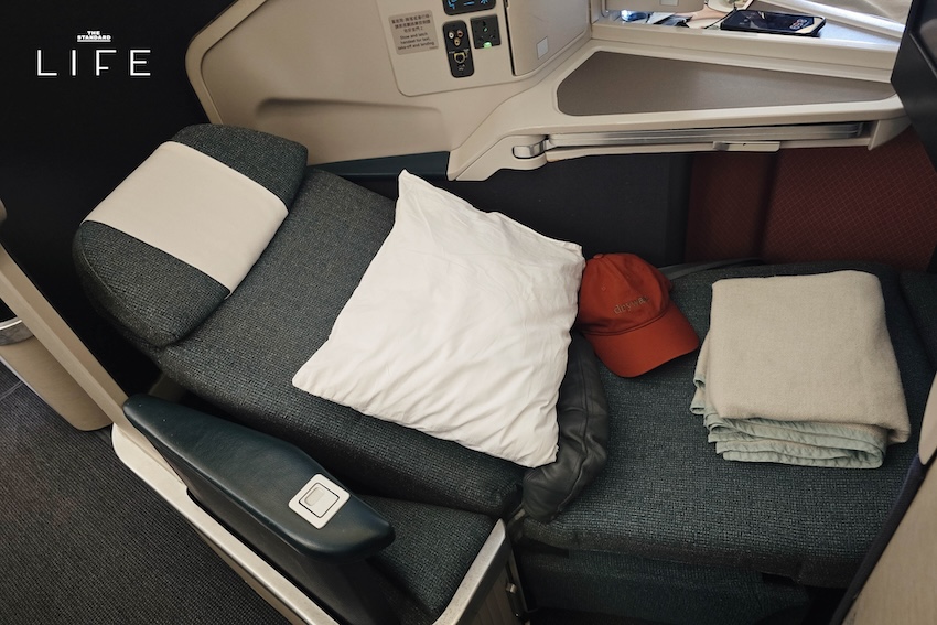 บินไป ฮ่องกงด้วย ‘Business Class’ ของ Cathay Pacific ทริปเริ่มต้นดีเพราะไฟลต์ดี 10