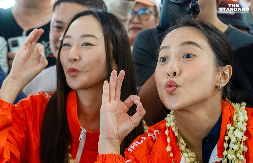 ไอซ์ รักชนก พร้อม จีน พุธิตา หาเสียงตลาดเชียงใหม่ ชูแก้ปัญหาประชาชนทุกด้าน 1