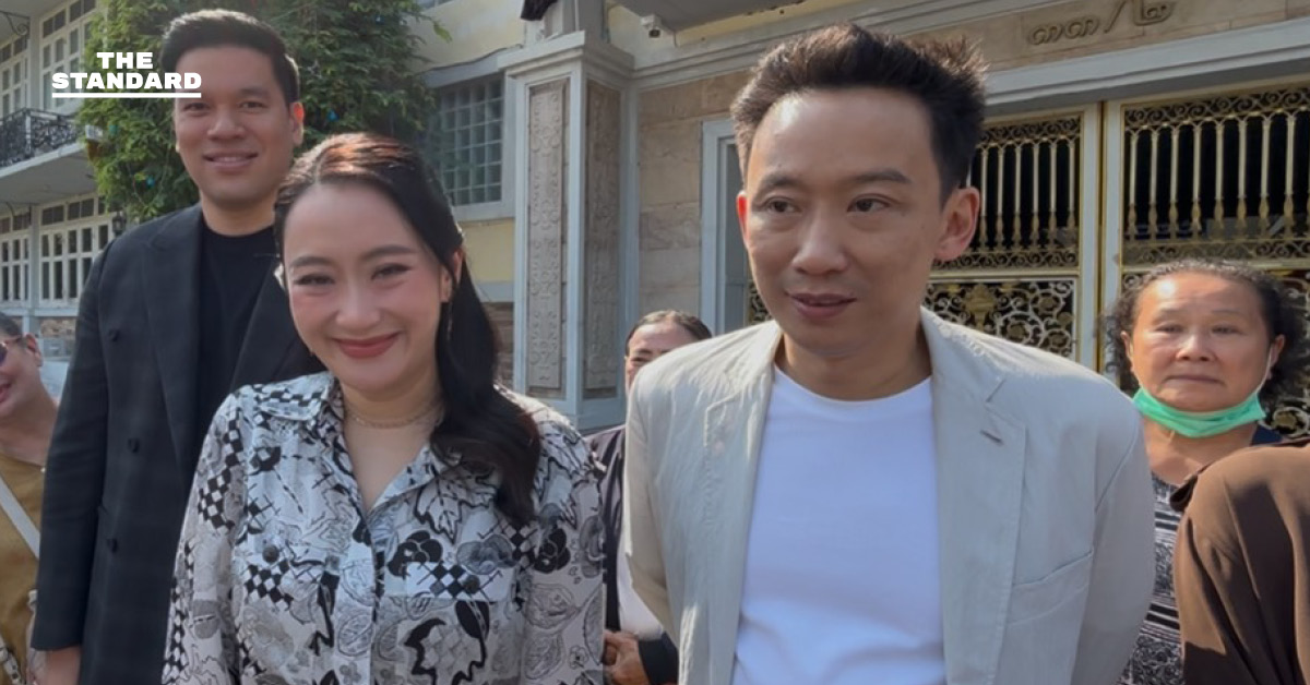 ‘อิ๊ง-โอ๊ค’ เยี่ยมทักษิณ ส่งท้ายปี เผยพ่อยิ้มรับเบอร์ 9 รำลึกความหลังยุคไทยรักไทย ย้ำทำตามกฎ กกต. เคร่งครัด