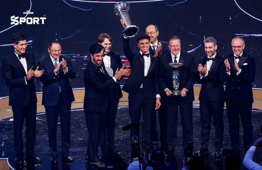 แลนโด นอร์ริส รับถ้วยแชมป์โลก F1 2025 อย่างเป็นทางการ ในงาน FIA Awards 1