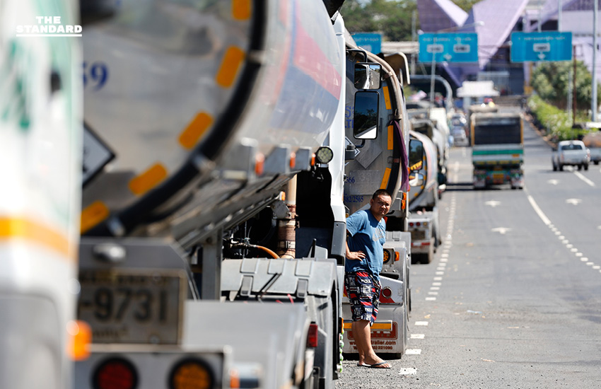 รถบรรทุกน้ำมันจอดติดด่านช่องเม็กกว่า 100 คัน หลัง ทภ.2 สั่งระงับส่งออกเชื้อเพลิง 2