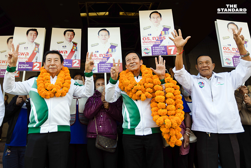 รับสมัคร สส. เชียงใหม่วันแรกคึกคัก ‘ประชาชน-เพื่อไทย’ จัดทัพใหญ่ชน ‘กล้าธรรม’ 11