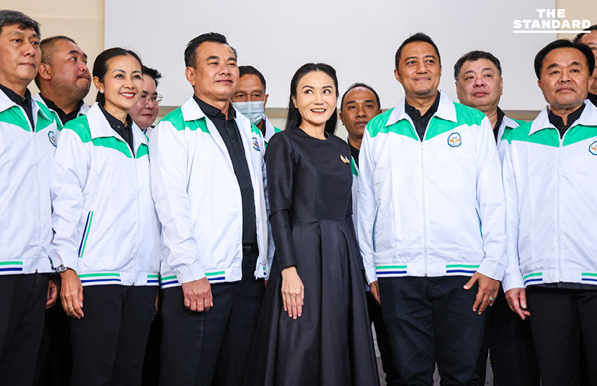 นฤมลต้อนรับ ‘กลุ่มเพื่อนเฉลิมชัย’ กว่า 10 คน สวมเสื้อพรรคกล้าธรรม 3