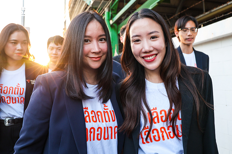 ‘ณัฐพงษ์’ นำทัพพรรคประชาชน สมัคร สส. กทม. 33 เขต ชูยุทธศาสตร์ขจัดทุนเทา-บริหารมืออาชีพ มั่นใจแลนด์สไลด์เมืองหลวง 1