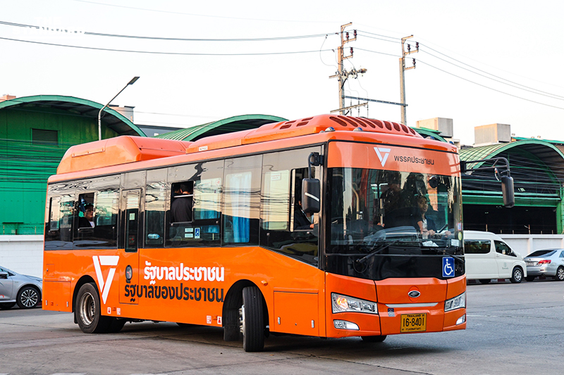 ‘ณัฐพงษ์’ นำทัพพรรคประชาชน สมัคร สส. กทม. 33 เขต ชูยุทธศาสตร์ขจัดทุนเทา-บริหารมืออาชีพ มั่นใจแลนด์สไลด์เมืองหลวง 10