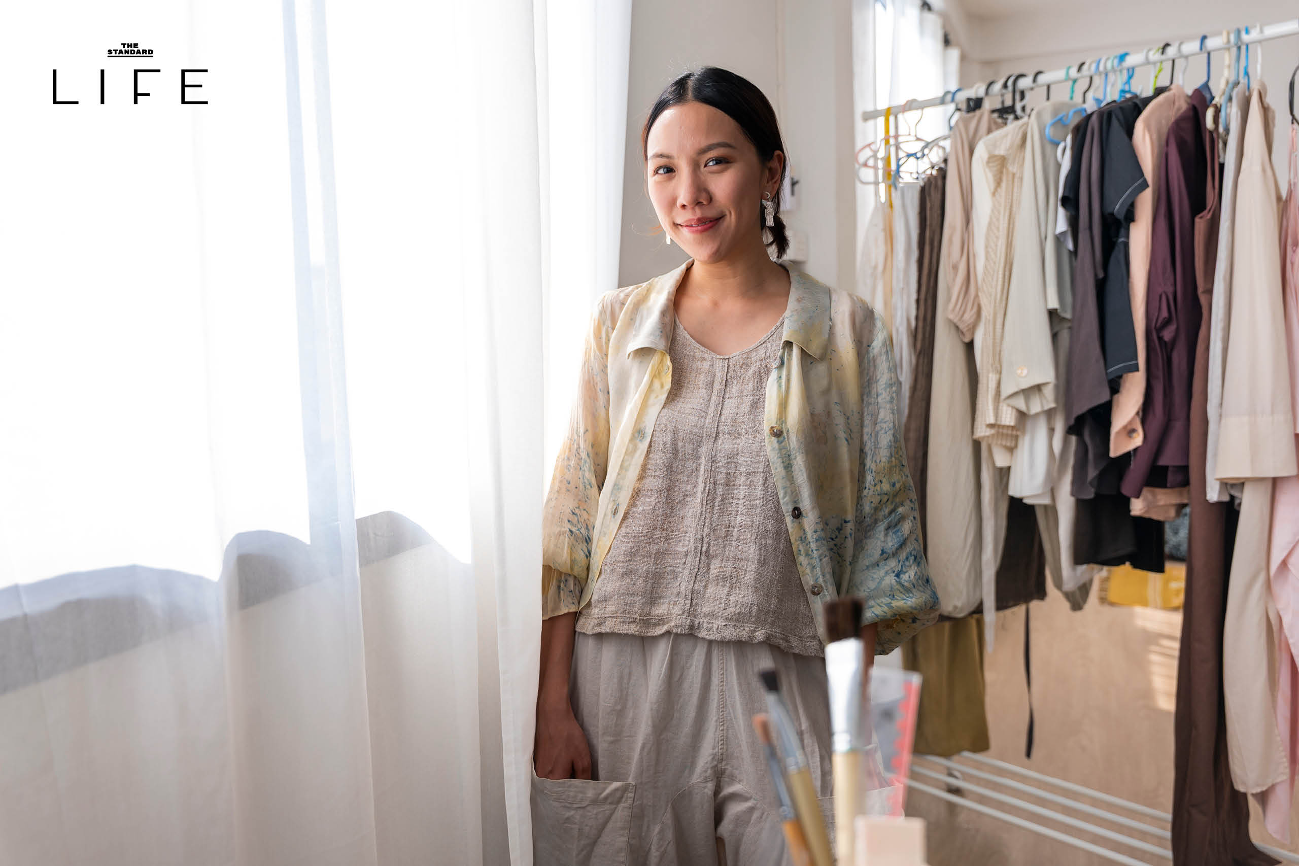 เลือกซื้อเสื้อผ้าอย่างมีสติ แบบ ‘อุ้ง’ เพื่อ Living Quality ที่ดีต่อเราและโลก 2