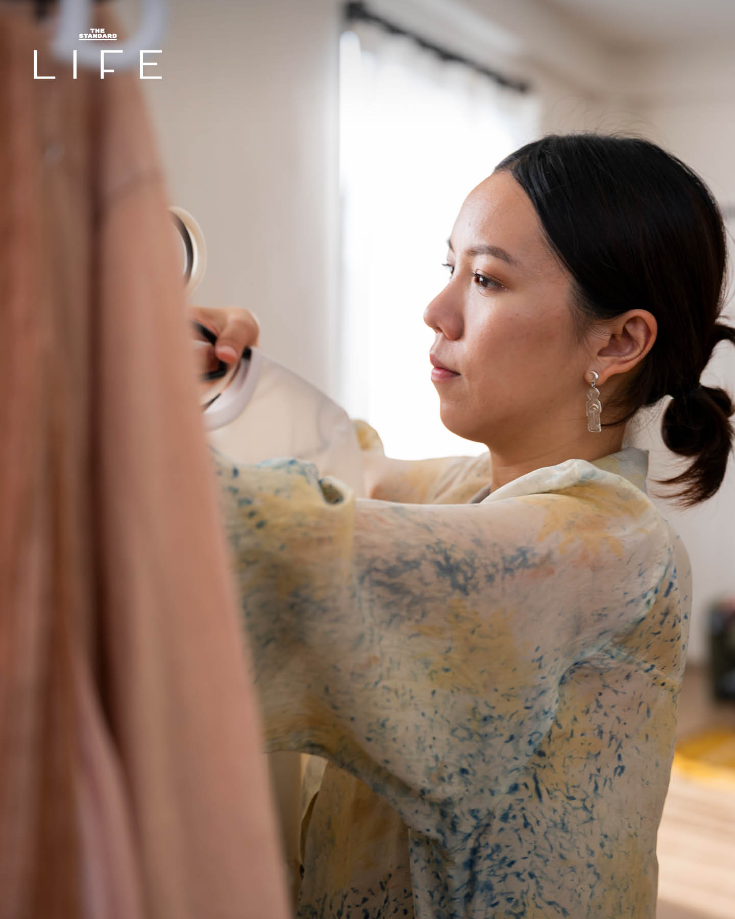 เลือกซื้อเสื้อผ้าอย่างมีสติ แบบ ‘อุ้ง’ เพื่อ Living Quality ที่ดีต่อเราและโลก 5