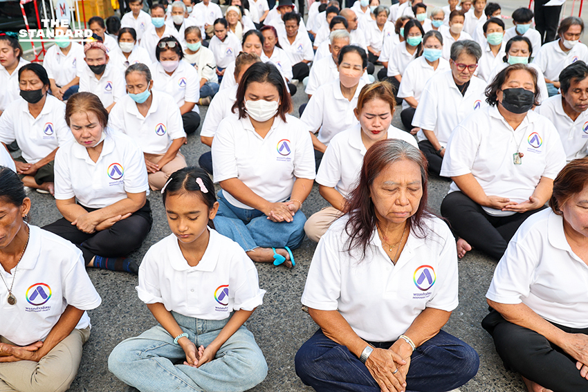 เปิดฉาก สนามเลือกตั้ง ประมวลภาพ พรรคการเมืองแห่สมัคร สส.ปาร์ตี้ลิสต์ - จับสลากหมายเลข 19
