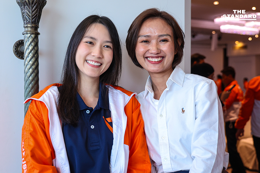 พรรคประชาชนติวเข้มว่าที่ผู้สมัคร 400 เขต และ 100 บัญชีรายชื่อ ย้ำเลือกตั้งครั้งนี้ชี้ชะตาประเทศไทย 10