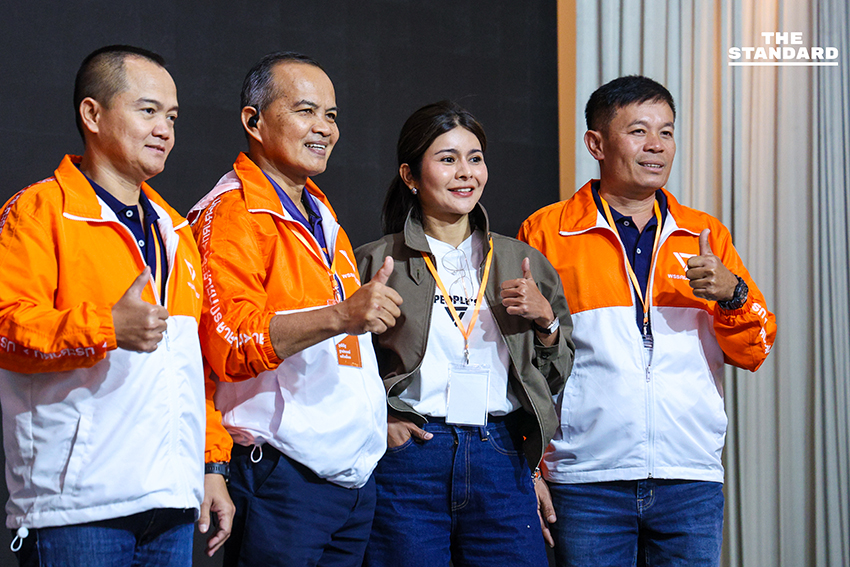 พรรคประชาชนติวเข้มว่าที่ผู้สมัคร 400 เขต และ 100 บัญชีรายชื่อ ย้ำเลือกตั้งครั้งนี้ชี้ชะตาประเทศไทย 12