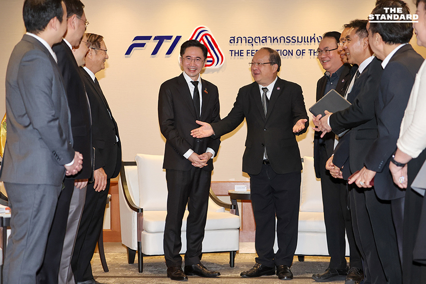 เพื่อไทยหารือ สภาอุตสาหกรรมฯ ถกแผนฟื้นเศรษฐกิจ รับลูก ยุทธศาสตร์พาไทยสู่การผลิตขั้นสูง 3