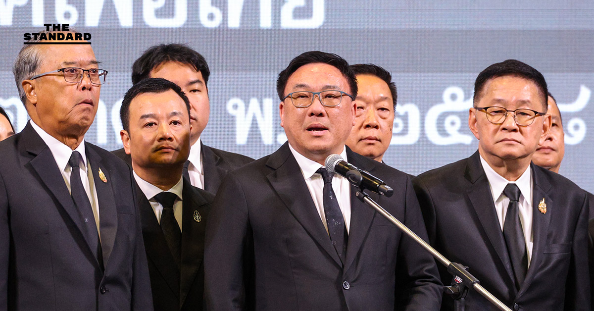 หัวหน้าพรรคเพื่อไทยปัดซักฟอก 12 ธ.ค.นี้ ด้านสรวงศ์ไม่สนคำขู่ยุบสภา เล็งหาวันที่ดีที่สุดยื่นอภิปรายไม่ไว้วางใจ