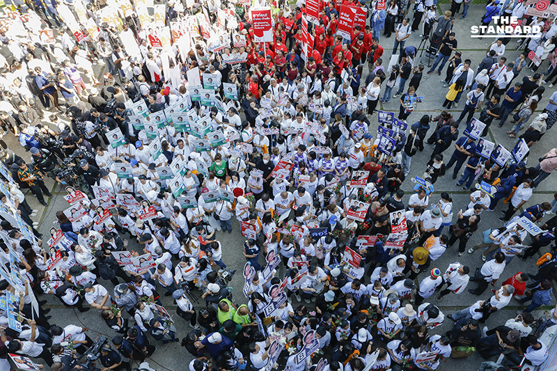 ประมวลภาพจับเบอร์ สมัคร สส.กทม.วันแรก บรรยากาศคึกคัก 18