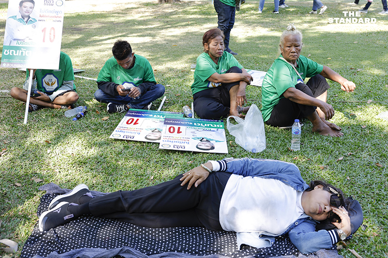 ประมวลภาพจับเบอร์ สมัคร สส.กทม.วันแรก บรรยากาศคึกคัก 21