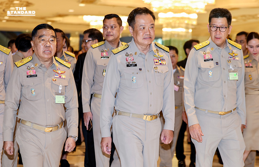 นายกฯ มอบนโยบายทำงบ 70 วอนรัฐ-เอกชน ใช้งบจัดสัมมนา-ประชุม ที่จังหวัดน้ำท่วม ช่วยกระตุ้นเศรษฐกิจ บอกอยากใช้นาม ‘หลีกภัย’ เพราะเจอภัย 4 ด้าน 1