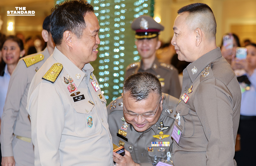 นายกฯ มอบนโยบายทำงบ 70 วอนรัฐ-เอกชน ใช้งบจัดสัมมนา-ประชุม ที่จังหวัดน้ำท่วม ช่วยกระตุ้นเศรษฐกิจ บอกอยากใช้นาม ‘หลีกภัย’ เพราะเจอภัย 4 ด้าน 3