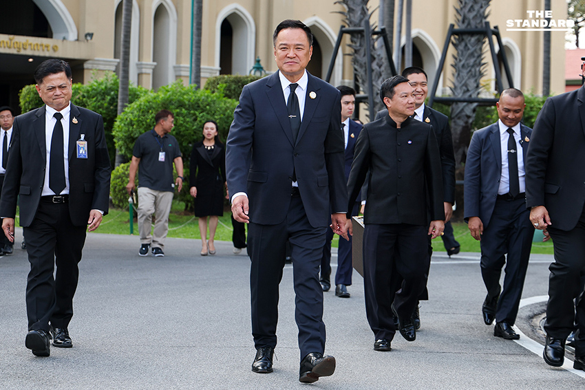 นายกฯ เผย ครม. ส่งคำถามประชามติให้ กกต. พร้อมยกเลิกประชามติ MOU 43-44 หลังกฤษฎีกาท้วงทำไม่ได้ ส่วนคนละครึ่งเฟส 2 ต้องรอรัฐบาลหน้า เหตุยุบสภาแล้วใช้งบกลางไม่ได้ 1