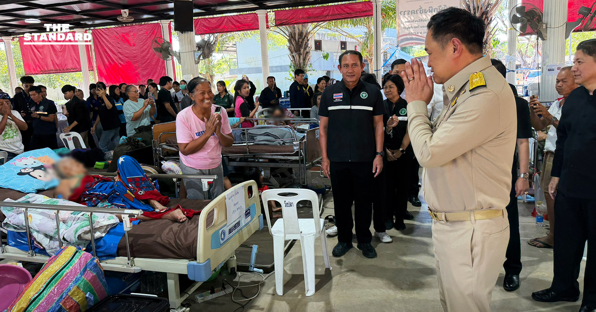 นายกฯ เยี่ยมศูนย์พักพิงผู้ป่วยติดเตียงจันทบุรี เดินให้กำลังใจทั่วถึง