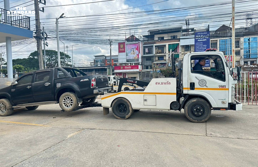 ตำรวจระดมเคลียร์รถในพื้นที่ หาดใหญ่ เปิดเส้นทางจราจร 100% 1