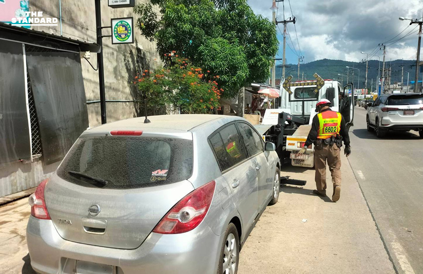 ตำรวจระดมเคลียร์รถในพื้นที่ หาดใหญ่ เปิดเส้นทางจราจร 100% 5