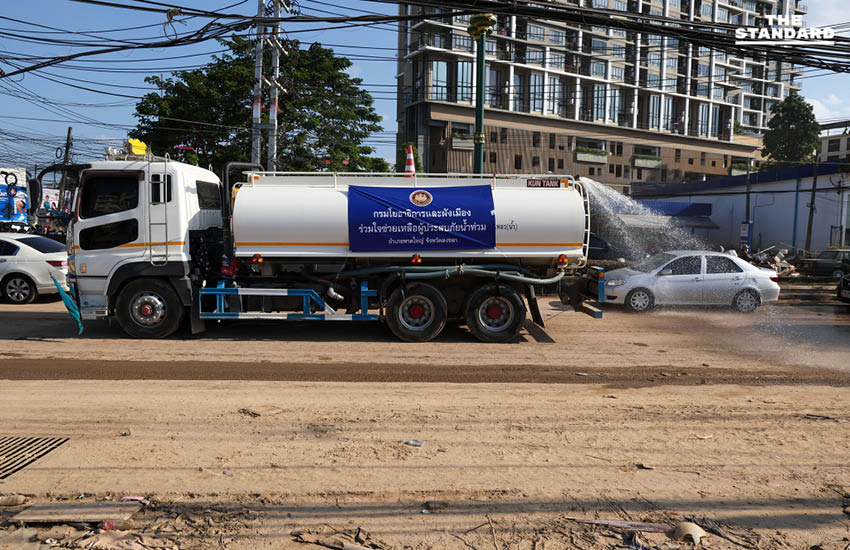 วิกฤตซากขยะหลังน้ำลด สงขลาเร่งเก็บกู้ครั้งใหญ่ 10 อำเภอ จัดการขยะ 2.5 หมื่นตัน 7