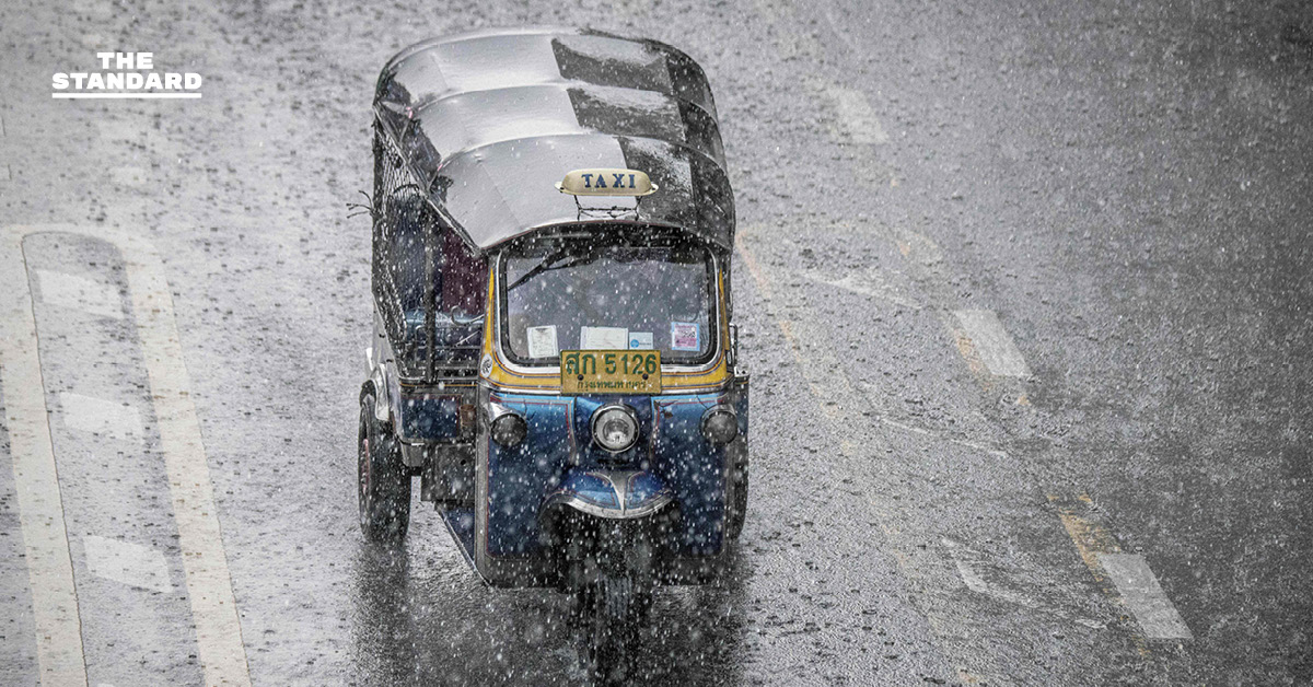 กรมอุตุฯเตือน 8 จังหวัดภาคใต้ ฝนตกหนักสะสม ขณะที่ไทยตอนบนหนาวเย็นตอนเช้ากทม.มีฝน 20%