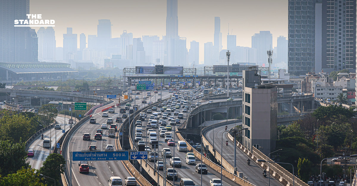 สุชาติ ยืนยันค่าฝุ่น PM 2.5 ดีขึ้นกว่าปีที่ผ่านมา หลังร่วมมือกับ กทม. จัดมาตรการเปลี่ยนไส้กรองรถเก่า จ่อจับควันดำ บ่ายนี้