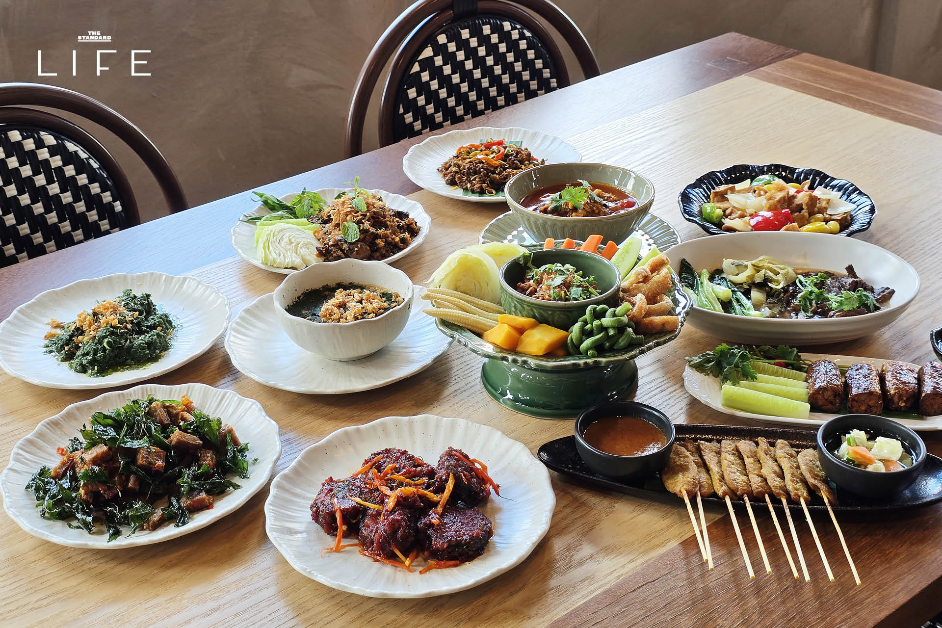 ‘สุขใจ by ป้าตา โอบะซัง’ ครัวไทยไร้เนื้อย่านสันป่าข่อย ที่ทำให้คนหลงรักมังสวิรัติ 4