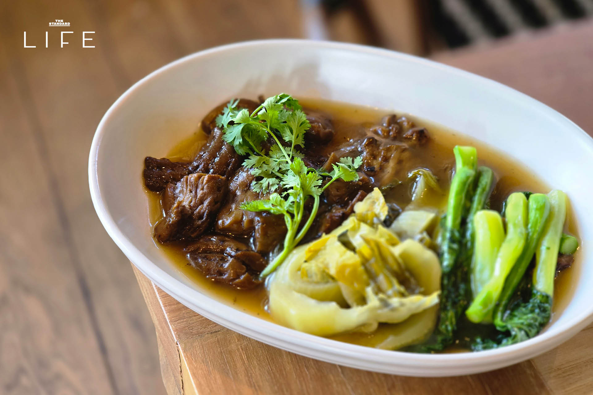 ‘สุขใจ by ป้าตา โอบะซัง’ ครัวไทยไร้เนื้อย่านสันป่าข่อย ที่ทำให้คนหลงรักมังสวิรัติ 5