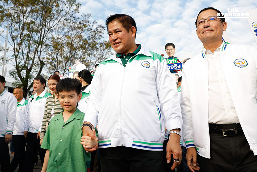 ธรรมนัสทำทีมกล้าธรรม สมัคร สส.ปาร์ตี้ลิสต์ ยื่นชื่อแคนดิเดตนายกฯ บอกไม่ได้หวังว่าต้องได้เบอร์อะไร 7