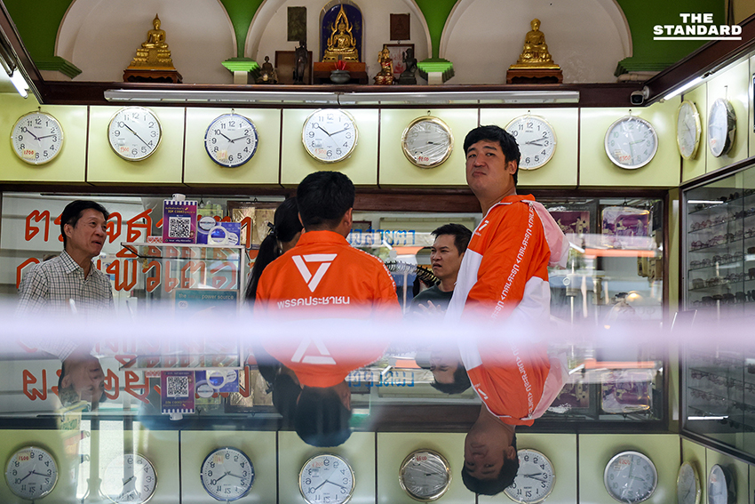 เท่าพิภพ ลงพื้นที่บางขุนนนท์ ขอโทษประชาชน อาสารับใช้ กทม. เขต 33 8