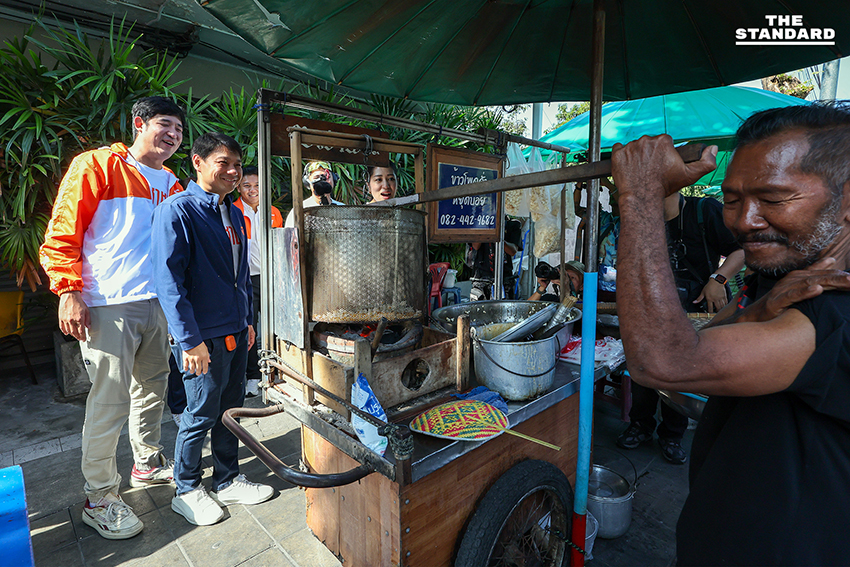 เท่าพิภพ ลงพื้นที่บางขุนนนท์ ขอโทษประชาชน อาสารับใช้ กทม. เขต 33 9