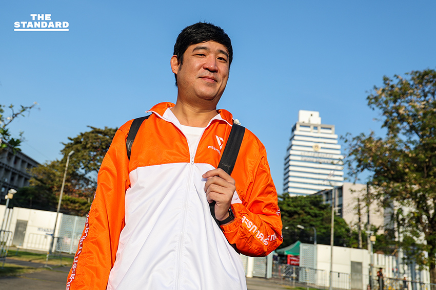 เท่าพิภพ ลงสมัคร สส.กทม.เขต 33 แทนผู้สมัครสีเทา พรรณิการ์ยอมรับกระทบพรรค ย้ำไม่หักล้าง ‘มีส้มไม่มีเทา’ บททดสอบระบบตรวจสอบ 3