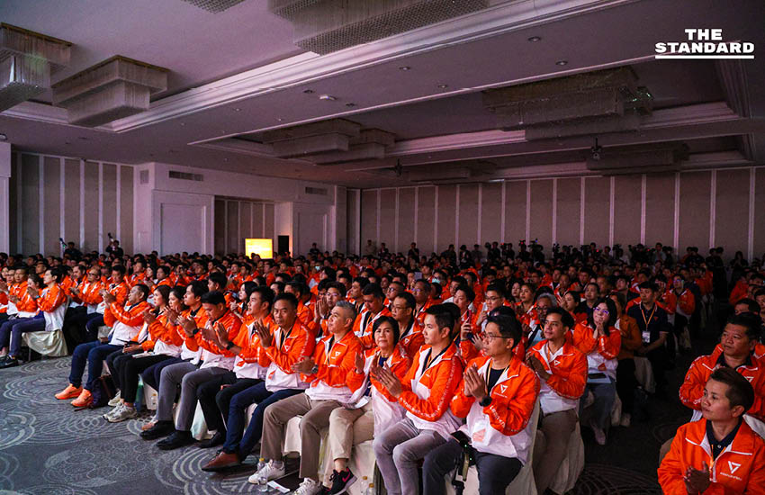 “วันนี้เราพร้อมที่สุด” พรรคประชาชนรวมพลว่าที่ผู้สมัคร 500 ชีวิต พร้อมเปิดชื่อ 4 รองนายกฯ 11