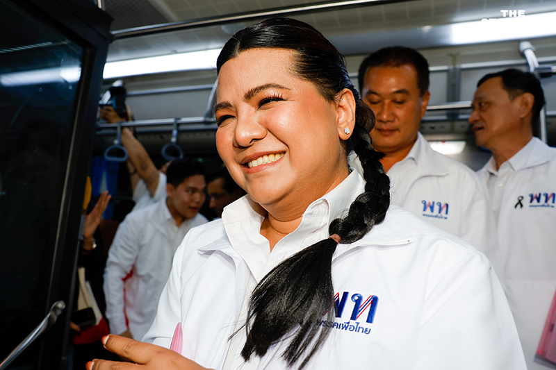 ยศชนัน นำทัพเพื่อไทยนั่งรถเมล์ EV ลุยสมัคร สส. กทม. 33 เขต ชูนโยบายเร่งด่วน ‘ลดรายจ่าย-ตั๋วร่วม 20 บาทตลอดสาย’ มั่นใจกวาดใจคนกรุงฯ 2