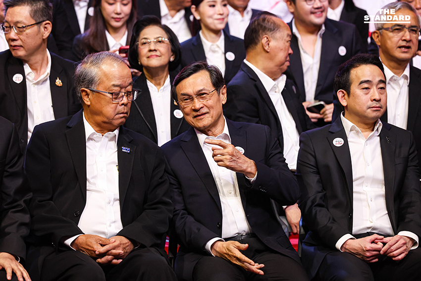 ยศชนันนำทีมเพื่อไทย เปิดตัวผู้ประสงค์ลงสมัครสส. 500 คน ชูสโลแกน ‘เพื่อไทยทำได้ ทำให้ไทยยิ่งใหญ่’ 13