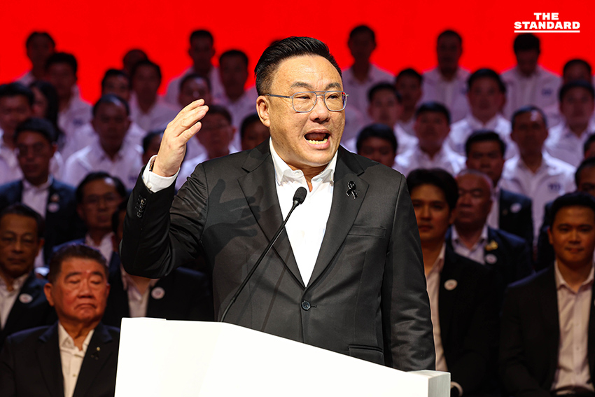 ยศชนันนำทีมเพื่อไทย เปิดตัวผู้ประสงค์ลงสมัครสส. 500 คน ชูสโลแกน ‘เพื่อไทยทำได้ ทำให้ไทยยิ่งใหญ่’ 5