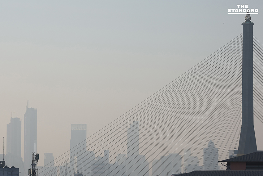 กรุงเทพ ฝุ่น PM 2.5 พุ่งเกินมาตรฐาน 5 เขต ‘หนองแขม’ อันดับ 1 เตือนแนวโน้มสูงขึ้น 1