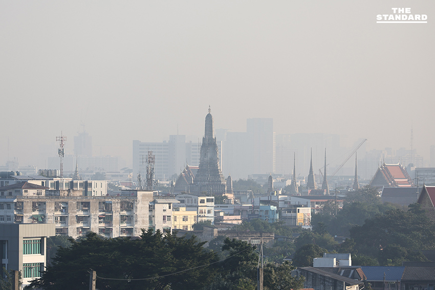 กรุงเทพ ฝุ่น PM 2.5 พุ่งเกินมาตรฐาน 5 เขต ‘หนองแขม’ อันดับ 1 เตือนแนวโน้มสูงขึ้น 2